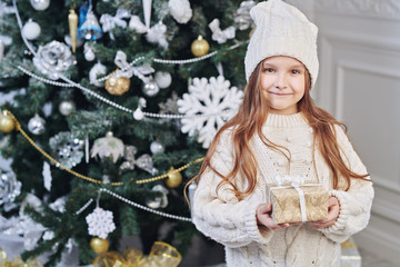 white knitted clothes for girls