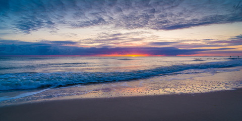 Sonnenaufgang am Meer - Panorama