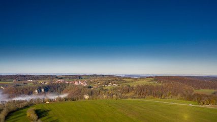 Fototapeta na wymiar Herbst auf der Schwäbischen Alb - Luftaufnahme