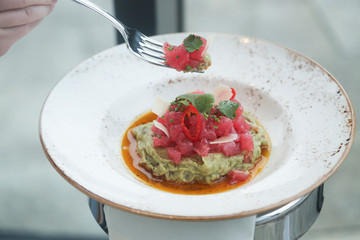 Tuna ceviche with avocado cream