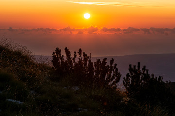 Obraz premium Sunrise from Mountain, view of the sea, Majella National Park