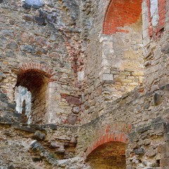 Stone wall in a medieval castle © Alex Stemmer