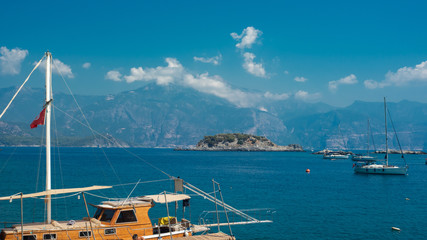 Beautiful scenery, the yacht is anchored in a beautiful Bay.