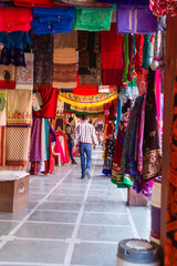 Obraz premium Jaipur, India, 11th January 2017 - A cloth market in Jaipur, Rajasthan, India