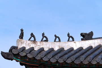 Fototapeta na wymiar Japsang-is provided on roof to protect bad thing , Palace-Gyoungbokgung, Seoul, Korea 