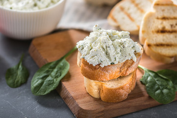 Sandwiches with fresh cottage cheese