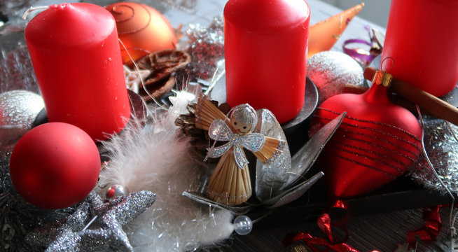 adventliche oder weihnachtsdekoration