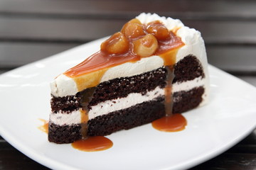Macadamia Chocolate Cake