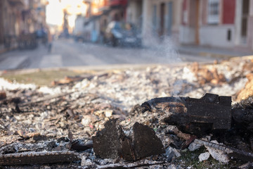  smoking ashes of a Valence Falla the next day