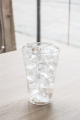 Glass of ice