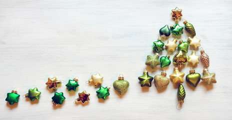 Christmas banner with glossy christmas decoration, headline