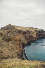 Fototapeta na wymiar Nordostküste Madeira, Küste Steilküste