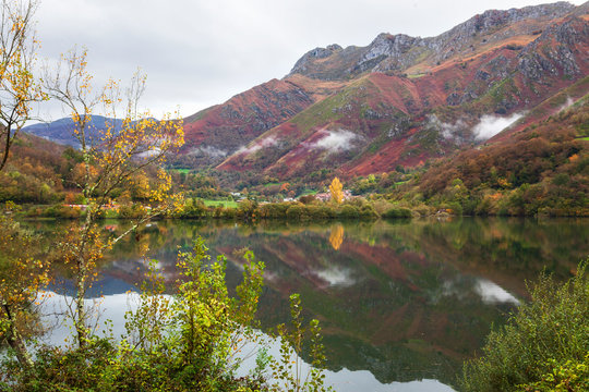 Embalse de Tanes, Caso, Asturias