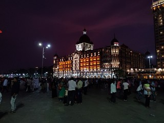 Obraz premium night view of old town in poland