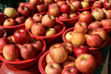 Fresh red apples in a market in Seoul, South Korea