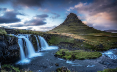 Fototapeta na wymiar famous Kirkufell mountain on snaefellsness peninsula in western Iceland, landscape photography
