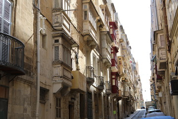 Fototapeta na wymiar Valletta bei Sonne