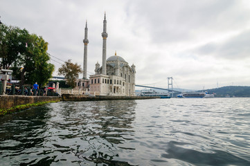 Fototapeta na wymiar Ortakoy mosque on the coastline of Istanbul.