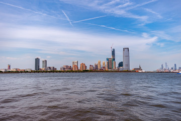 Fototapeta premium View of south Manhattan from Hudson River