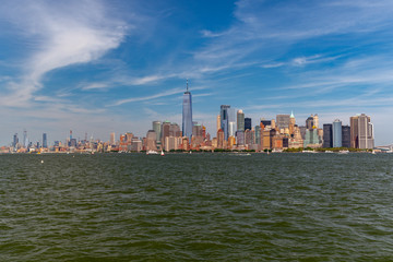 Obraz premium View of south Manhattan from Hudson River