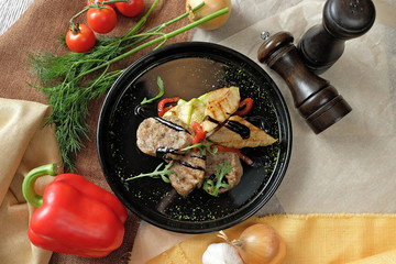 Grill pork with pear