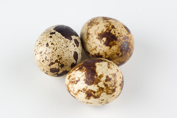 Fototapeta premium quail eggs isolated on white background