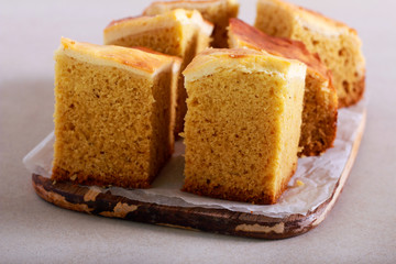 Gingerbread cake bars