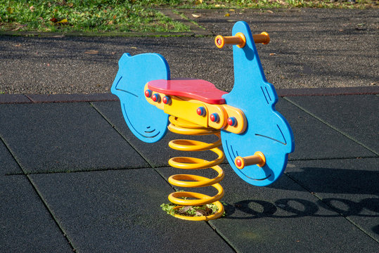 Gioco a molla