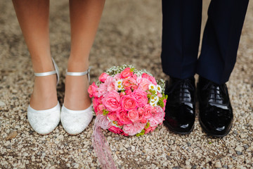 bridal flowers at a wedding