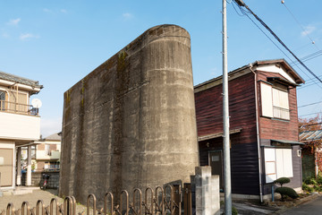 京王御陵線　廃線跡　住宅街の中に残る橋脚　Abandoned tracks, traces of viaducts remaining in residential areas