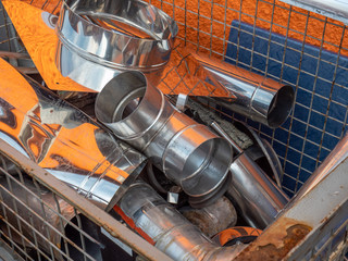 Metall in einem Container Wertstoffhof