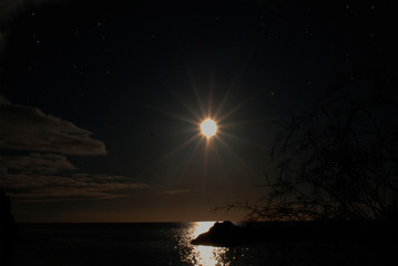 oc&eacute;ano nocturno