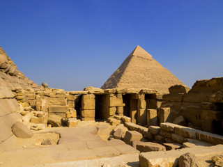 View of the Funerary Temple and the Pyramid of Khafre, Giza Necropolis, Cairo, Egypt
