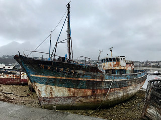 Fototapeta na wymiar Shipwreck on the north coast of France