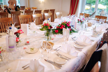 table arrangement at an event