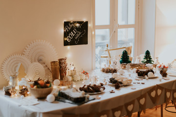 Table de baby shower hivernale