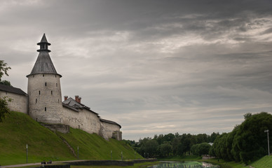 Pskov. Pskov Kremlin. Middle tower. Pskov chrome. The Pskova River.