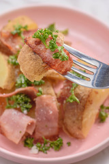 ベーコンとポテトの炒め物