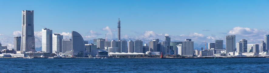 Naklejka premium (神奈川県ｰ風景パノラマ)埠頭から望む横浜湾岸エリア１