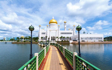 Fototapeta premium Sultan Omar Ali Saifuddien Mosque Bandar Seri Begawan, Brunei