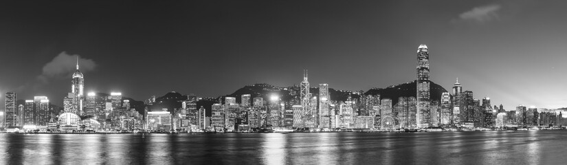 Plakat Panorama of Victoria harbor of Hong Kong city at dusk