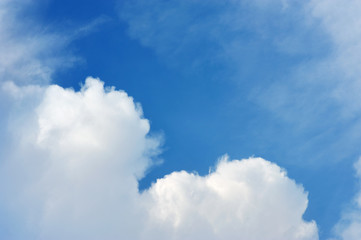 Obraz premium blue sky with white clouds