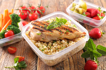 grilled chicken fillet with vegetable- healthy lunch box