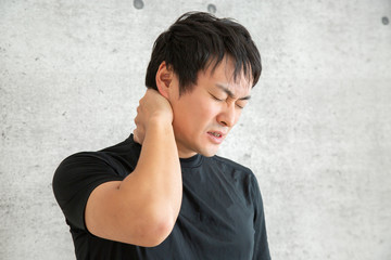 スポーツウェアを着た男性