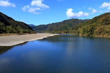 三里沈下橋からの景観（高知県四万十市）