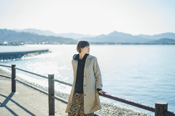 Fototapeta premium 海の女性