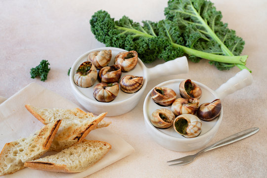 Escargots de Bourgogne, fried grape snails with garlic butter