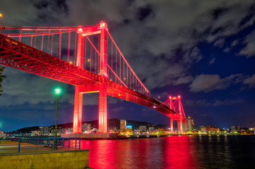 Fototapeta na wymiar 若戸大橋の夜景(福岡県)