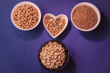 deliciosas legumbres, lentejas, alubias y garbanzos