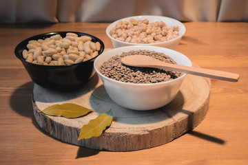 deliciosas legumbres, lentejas, alubias y garbanzos